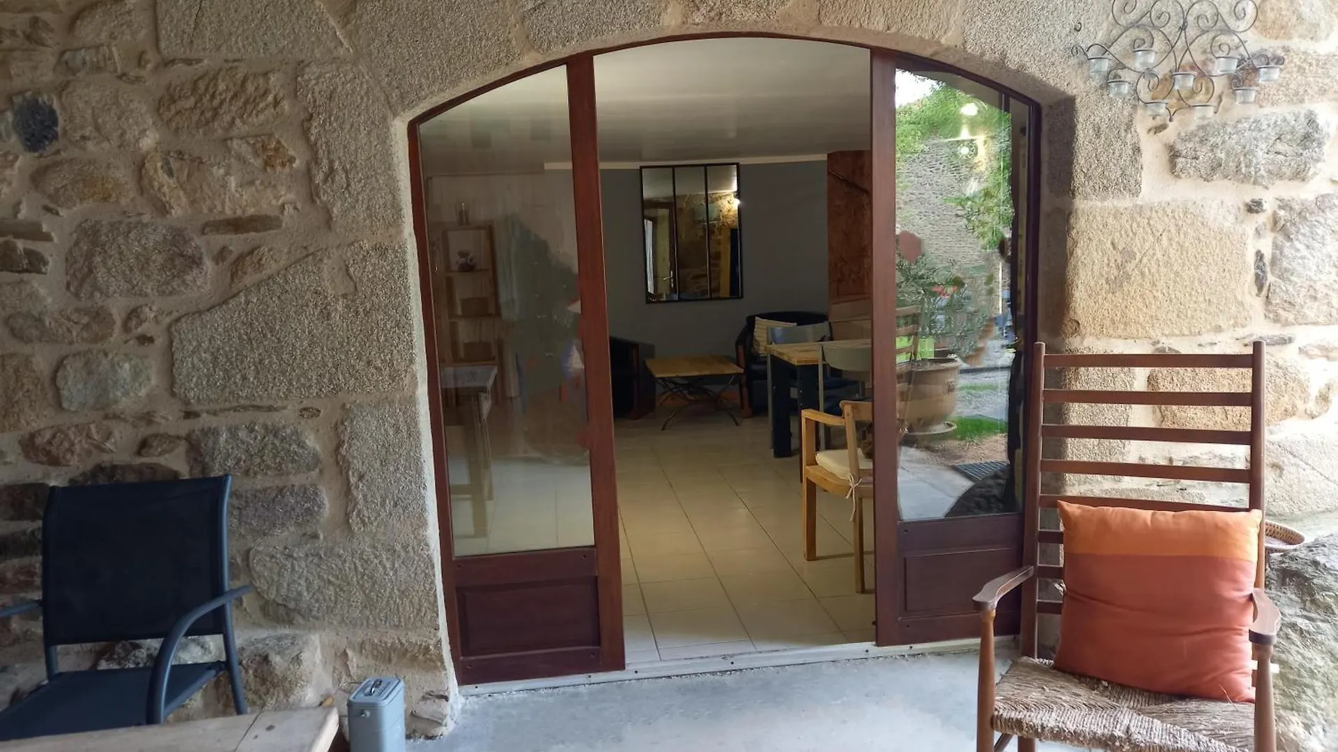 Sous Le Tilleul Senaillac-Latronquiere Bed & Breakfast